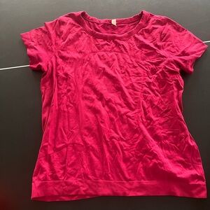 lululemon athletica Red Short Sleeve Tee